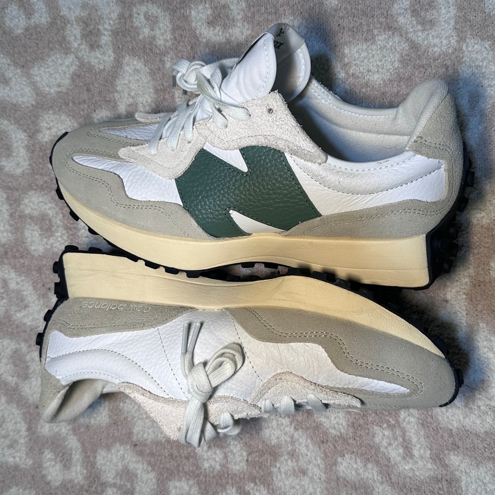 New Balance 327 Men's size 10 - Picture 1 of 7